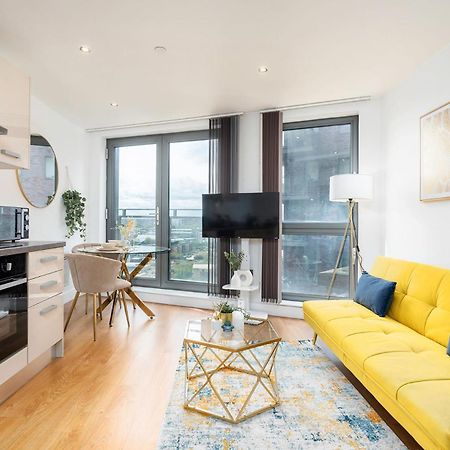 Exclusive Apartment - City Centre - Free Parking -Wifi Netflix- Juliet Balcony ليدز المظهر الخارجي الصورة