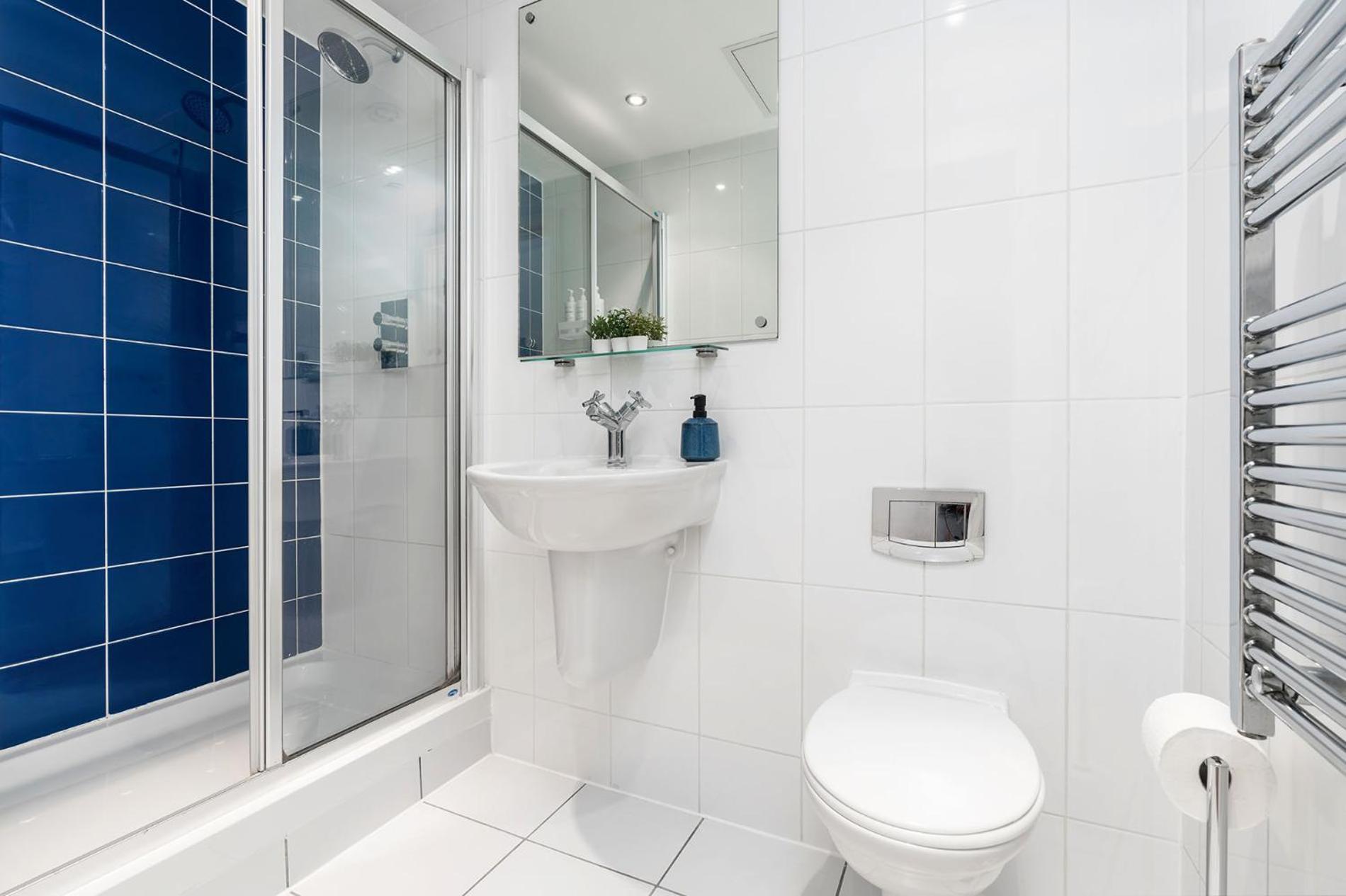 Exclusive Apartment - City Centre - Free Parking -Wifi Netflix- Juliet Balcony ليدز المظهر الخارجي الصورة